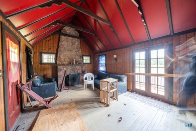 Attention Investors, contractors, builders and visionaries! Rare - photo 12