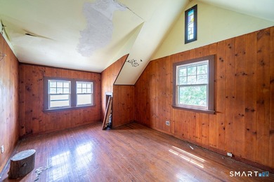 Attention Investors, contractors, builders and visionaries! Rare - photo 15