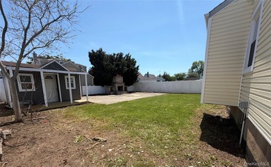 Renovated 3-bedroom, 2-full-bath home offering three fully - photo 16