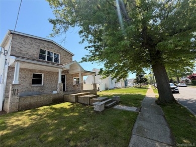 Renovated 3-bedroom, 2-full-bath home offering three fully - photo 18