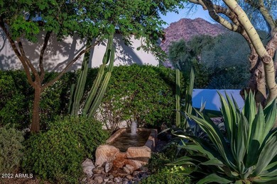 A uniquely tasteful ''lock 'n leave'' home with a crisp, clean - photo 34