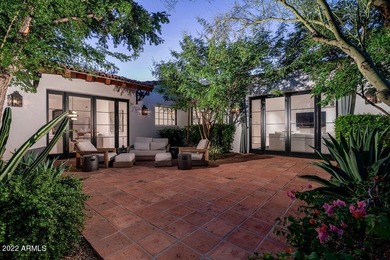 A uniquely tasteful ''lock 'n leave'' home with a crisp, clean - photo 35
