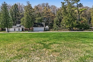 This rare opportunity to own 186 feet of private frontage on the - photo 15