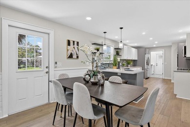 Welcome to this charming 3 bedroom/2 bathroom home with an open - photo 15