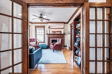 A truly rare find: 5-unit building one door from the Eastern - photo 16