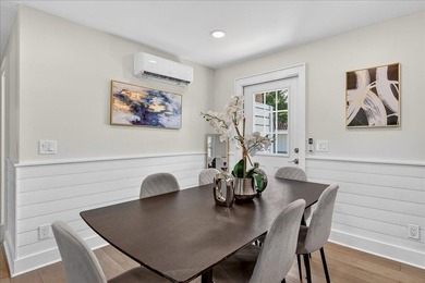 Welcome to this charming 3 bedroom/2 bathroom home with an open - photo 16