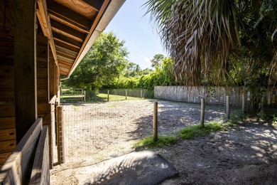 Wake up in the morning to the view of your horses on this fully - photo 16