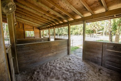 Wake up in the morning to the view of your horses on this fully - photo 17