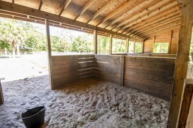 Wake up in the morning to the view of your horses on this fully - photo 18