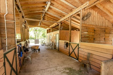 Wake up in the morning to the view of your horses on this fully - photo 20