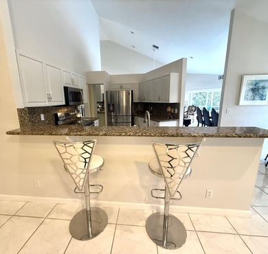 Delightful well-maintained, low HOA, Mediterranean-inspired - photo 20