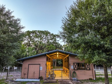Wake up in the morning to the view of your horses on this fully - photo 21