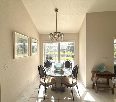 Delightful well-maintained, low HOA, Mediterranean-inspired - photo 21