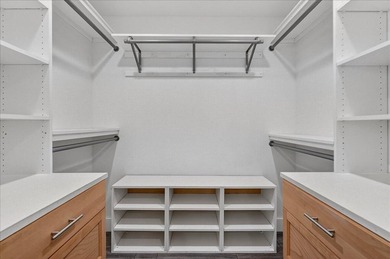 Welcome to this charming 3 bedroom/2 bathroom home with an open - photo 22
