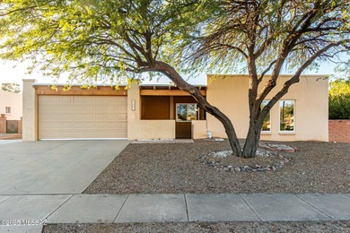 Move-in ready residence in Green Valley Desert Meadows! Recently