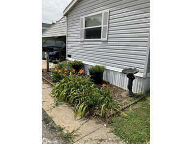 (private lake, pond, creek) Home Sale Pending in Creston Iowa