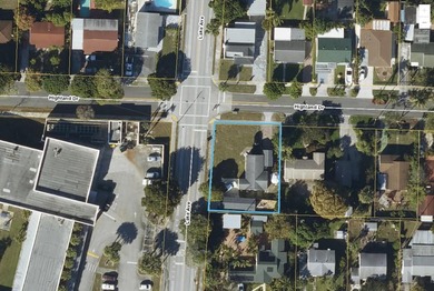 Multi unit Lot. 2 independent structures with separate electric - photo 1
