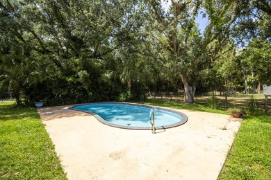 Wake up in the morning to the view of your horses on this fully - photo 37