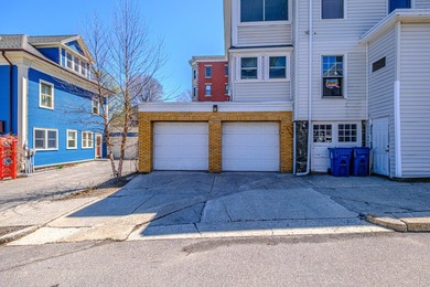 A truly rare find: 5-unit building one door from the Eastern - photo 41