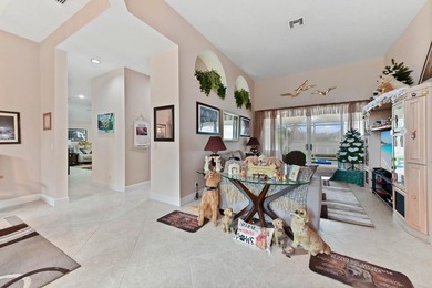 Welcome to this beautifully maintained pool & lakefront home - photo 7