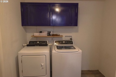 Move-in ready and beautifully maintained, this double-wide - photo 14