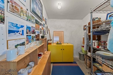 Nestled in the heart of Paradise Valley, this charming listing - photo 15
