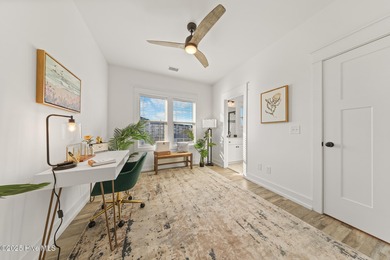 Near-New oceanview Luxury 3 bed, 3.5 bath townhome in the center