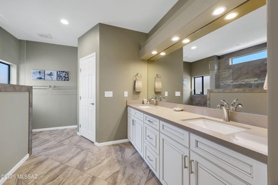 This Gorgeous Galleria is move-in ready to enjoy mountain views