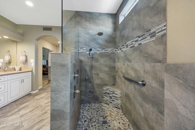 This Gorgeous Galleria is move-in ready to enjoy mountain views