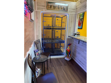 Fantastic Opportunity with Enormous Potential to Grow! Turnkey - photo 2