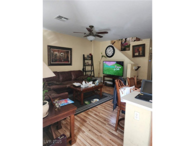 Welcome to this well-maintained home located in Southwest Las