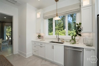 Presenting an extraordinary opportunity to live in one of the - photo 30