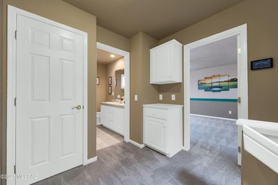 This Gorgeous Galleria is move-in ready to enjoy mountain views