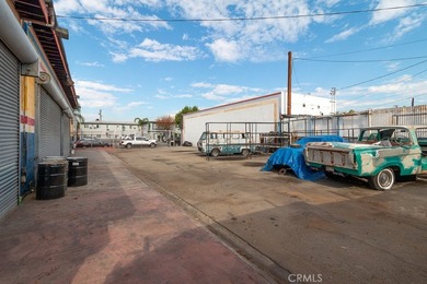 EXCELLENT EAST LOS ANGELES LOCATION - large 7432 square foot lot - photo 2
