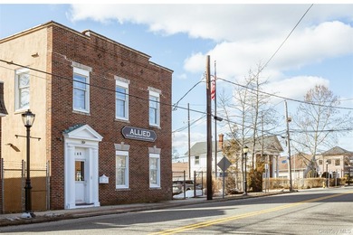 146 Railroad Ave, Sayville Build your business at this classic - photo 2