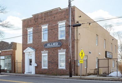 146 Railroad Ave, Sayville Build your business at this classic - photo 3