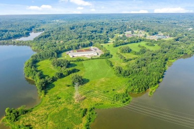 (private lake, pond, creek) Lot For Sale in Dover Tennessee