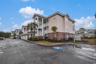 This beautiful top floor End Unit Condo Features, 3 bedroom, 2 - photo 2