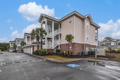 This beautiful top floor End Unit Condo Features, 3 bedroom, 2 - photo 3