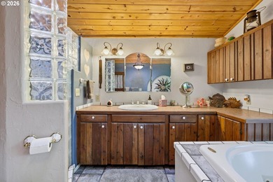 Welcome to your private retreat in the heart of Washougal! This - photo 13