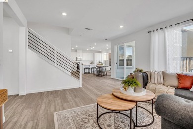 NEW PRICE! Located in the sought-after One Lake community, 2404 - photo 4