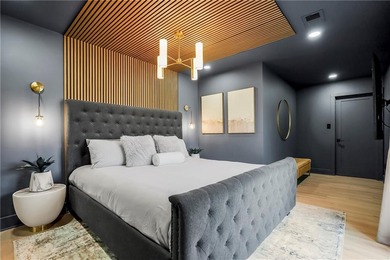 Ideally located just approximately 10 minutes from downtown