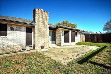 Welcome to this beautifully maintained 4-bedroom, 2-bath, 1-car - photo 17