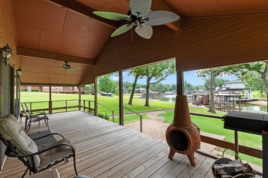 Tucked away in the desirable community of Villa Cove on Cedar - photo 17