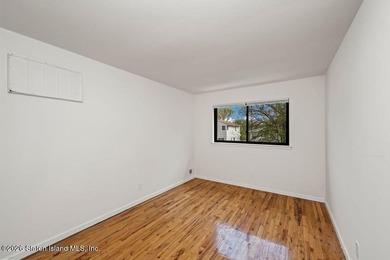 Two Family Semi (6 over 6) with built in, oversized, 1.5 car - photo 18
