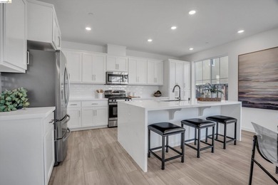 NEW PRICE! Located in the sought-after One Lake community, 2404 - photo 9