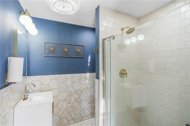 Ideally located just approximately 10 minutes from downtown