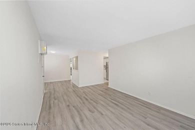 Two Family Semi (6 over 6) with built in, oversized, 1.5 car - photo 22