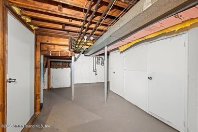Two Family Semi (6 over 6) with built in, oversized, 1.5 car - photo 35