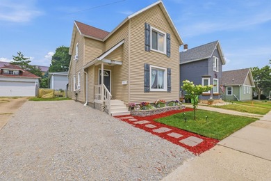 Welcome home to this charming 3-bedroom, 1.5-bath home featuring - photo 2